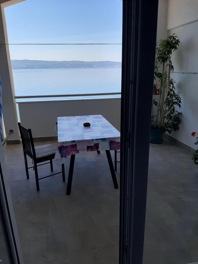Apartments Davor Ceko เยเซนิเซ ภายนอก รูปภาพ